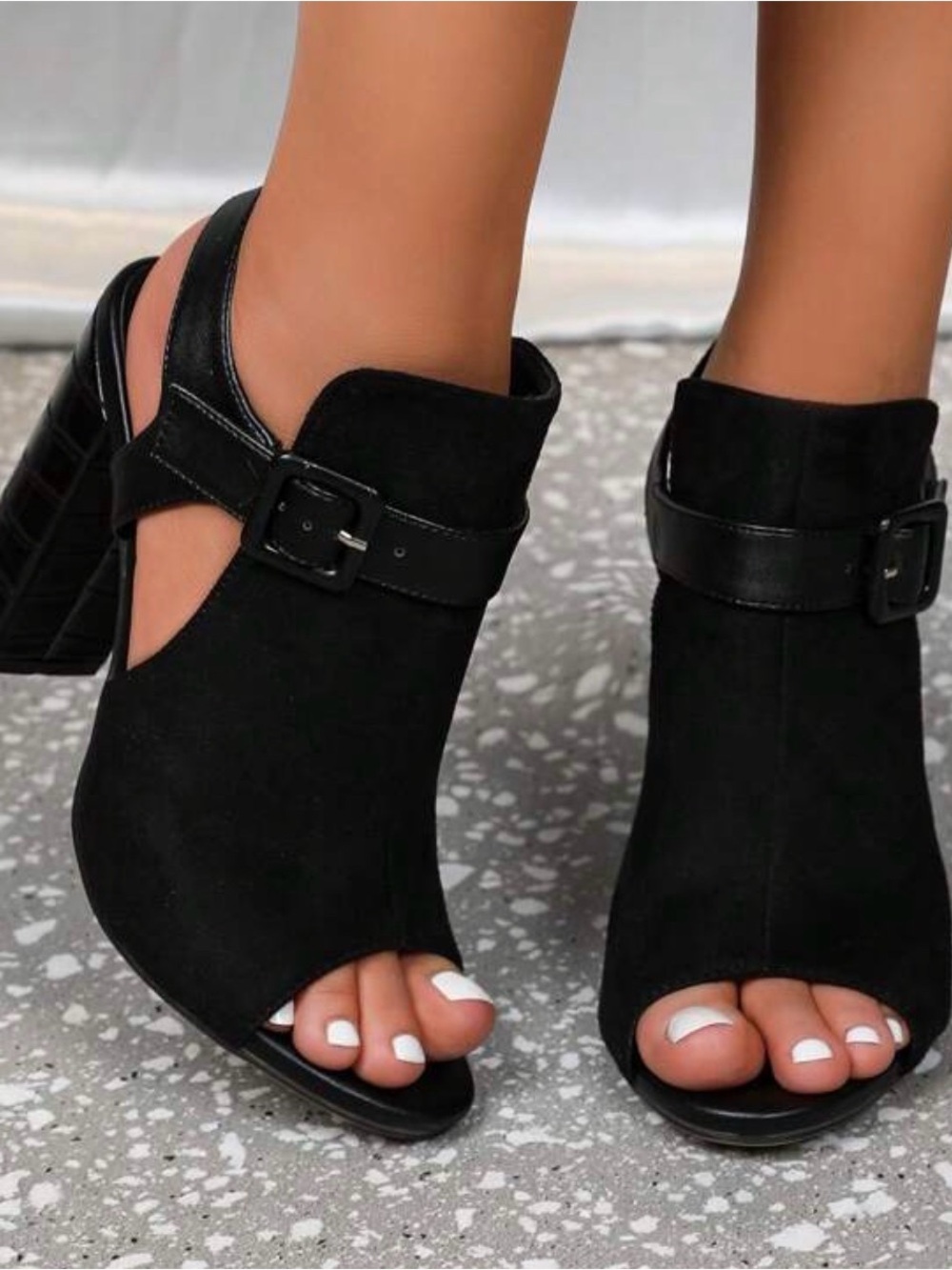 Black Open-Toe Buckle Block Heel Sandals